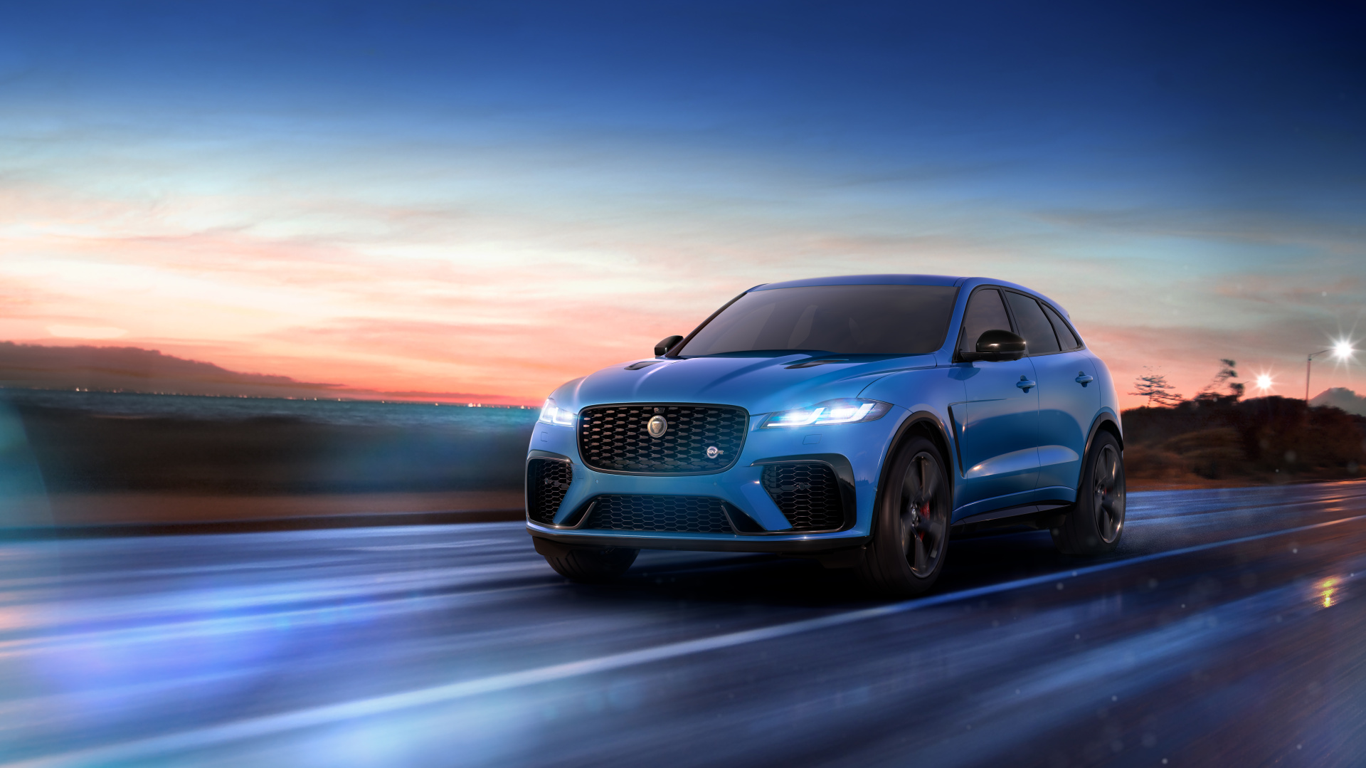 SMALL_F-PACE-SVR-dynamic